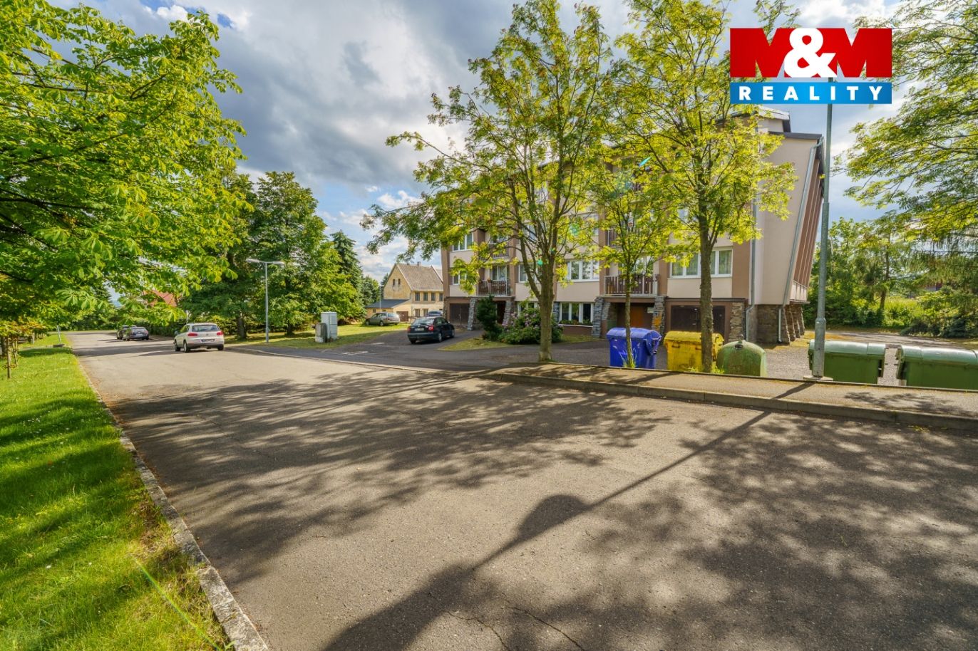 Prodej bytu 3+1, 70 m², Měděnec, ul. Náměstí