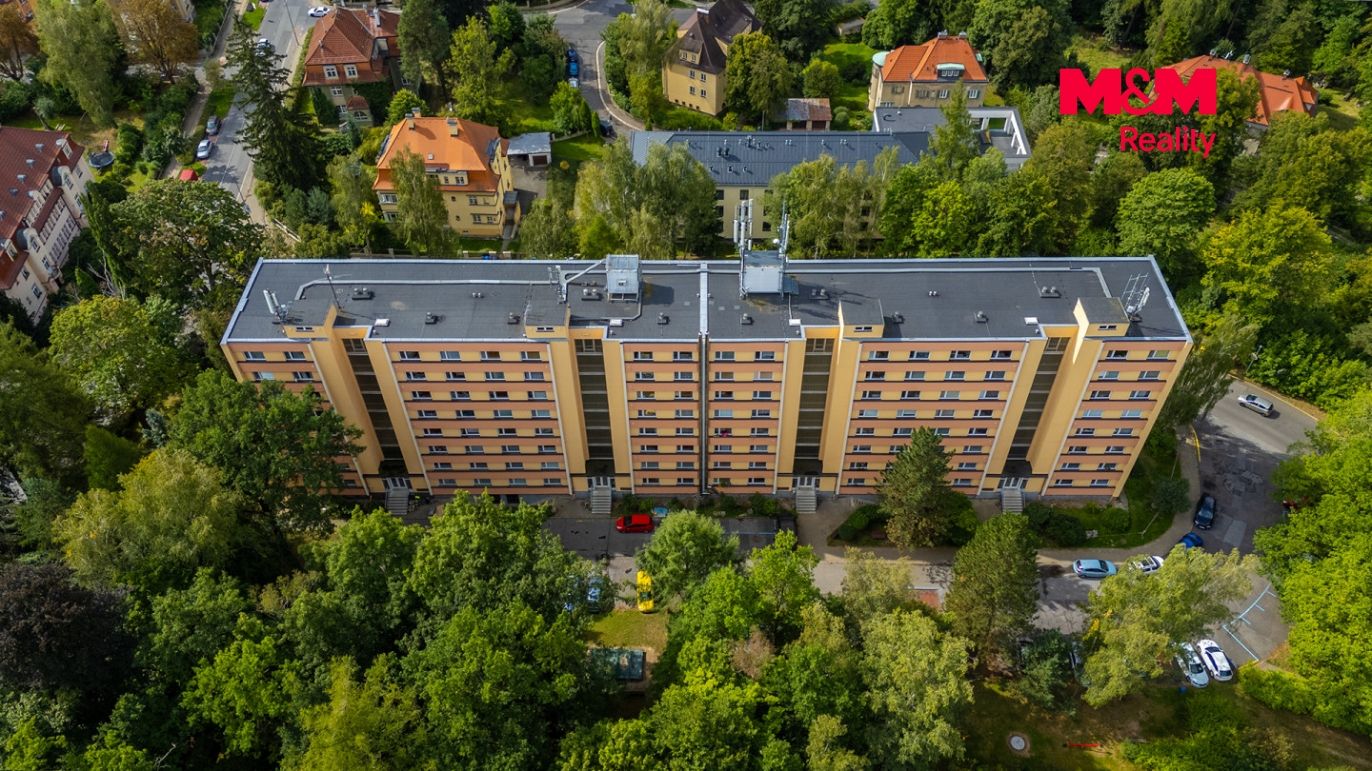 Dům