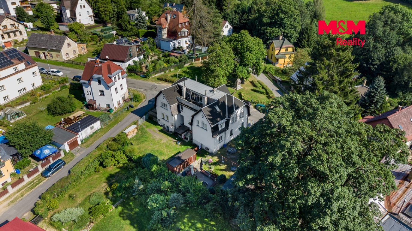 dům