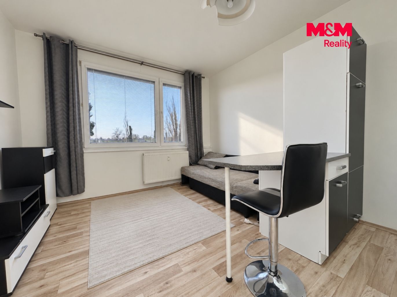Pronájem bytu 1+kk, 20 m², Chomutov, ul. Bezručova