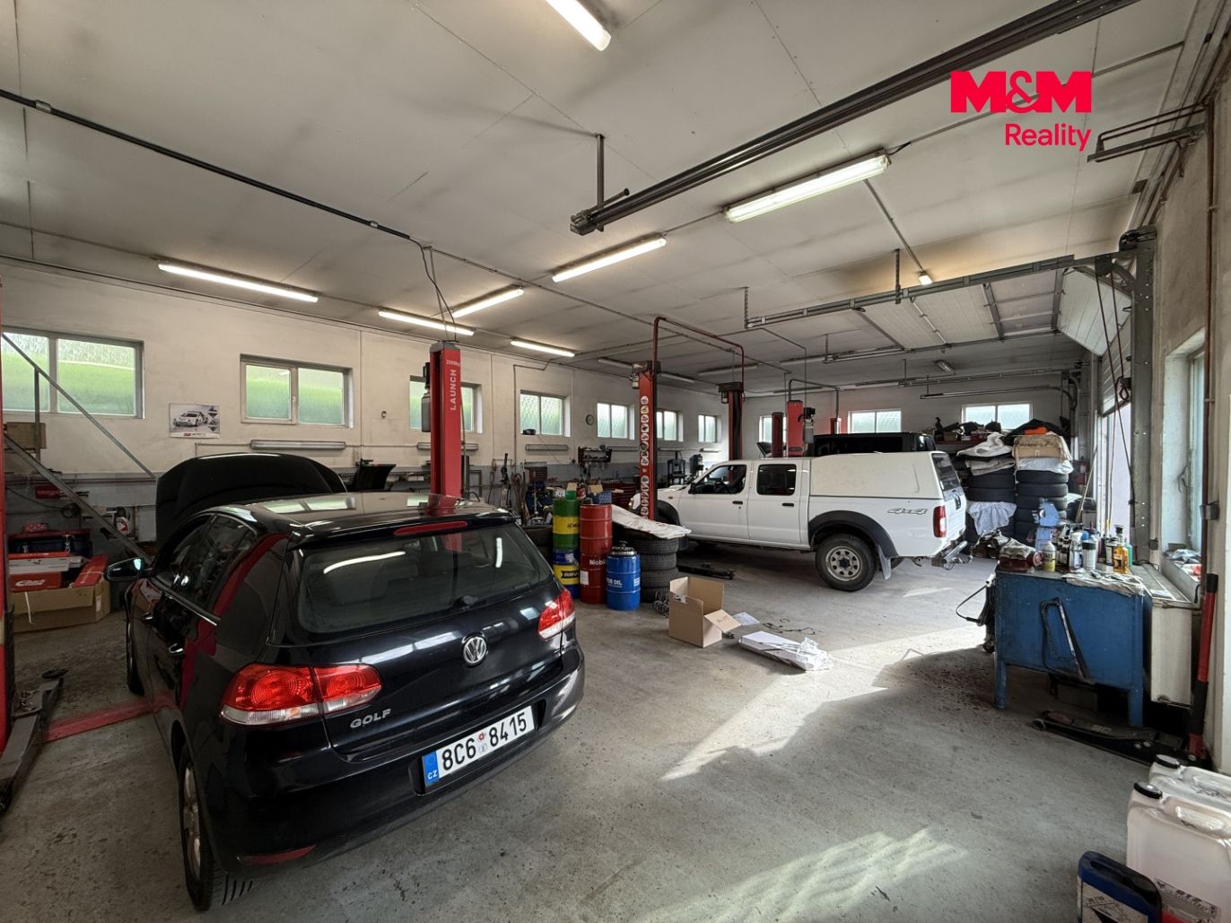 interiér autoservisu