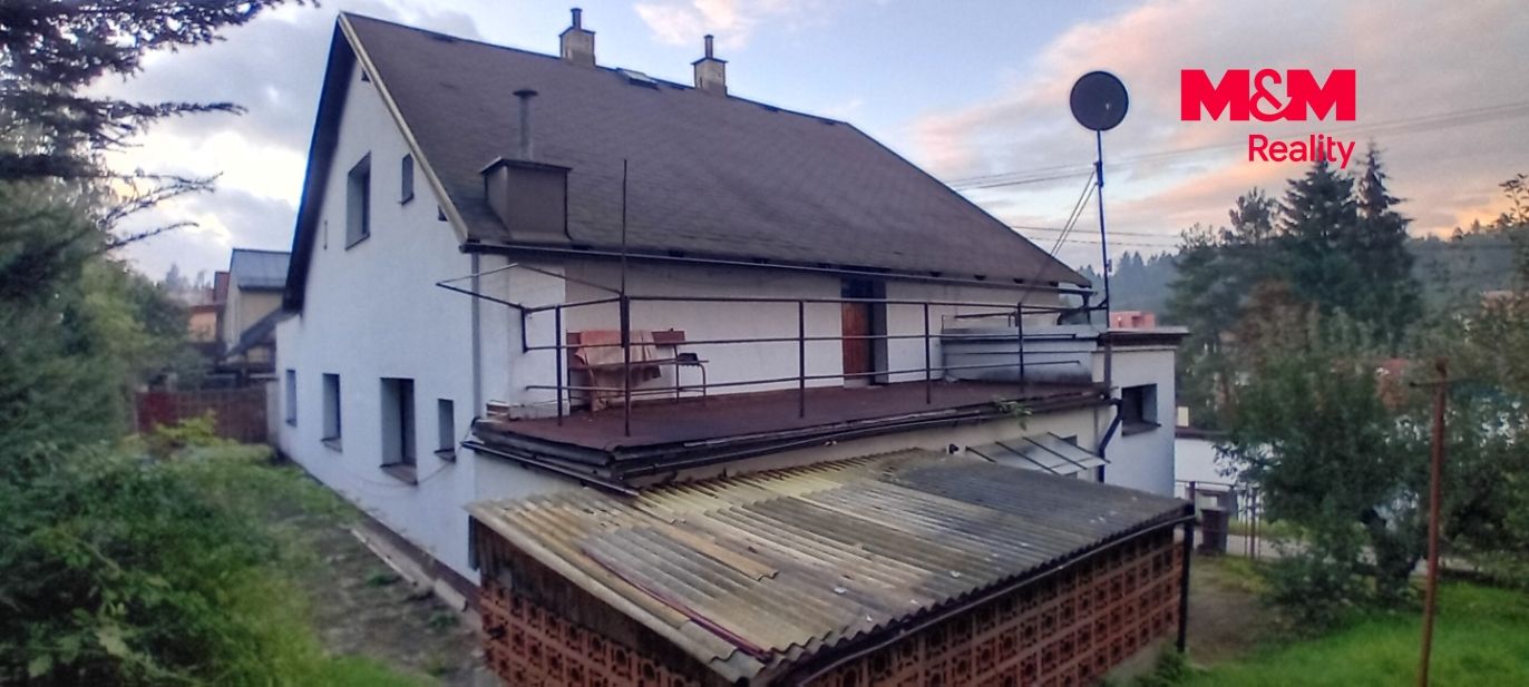 dům ze zahrady