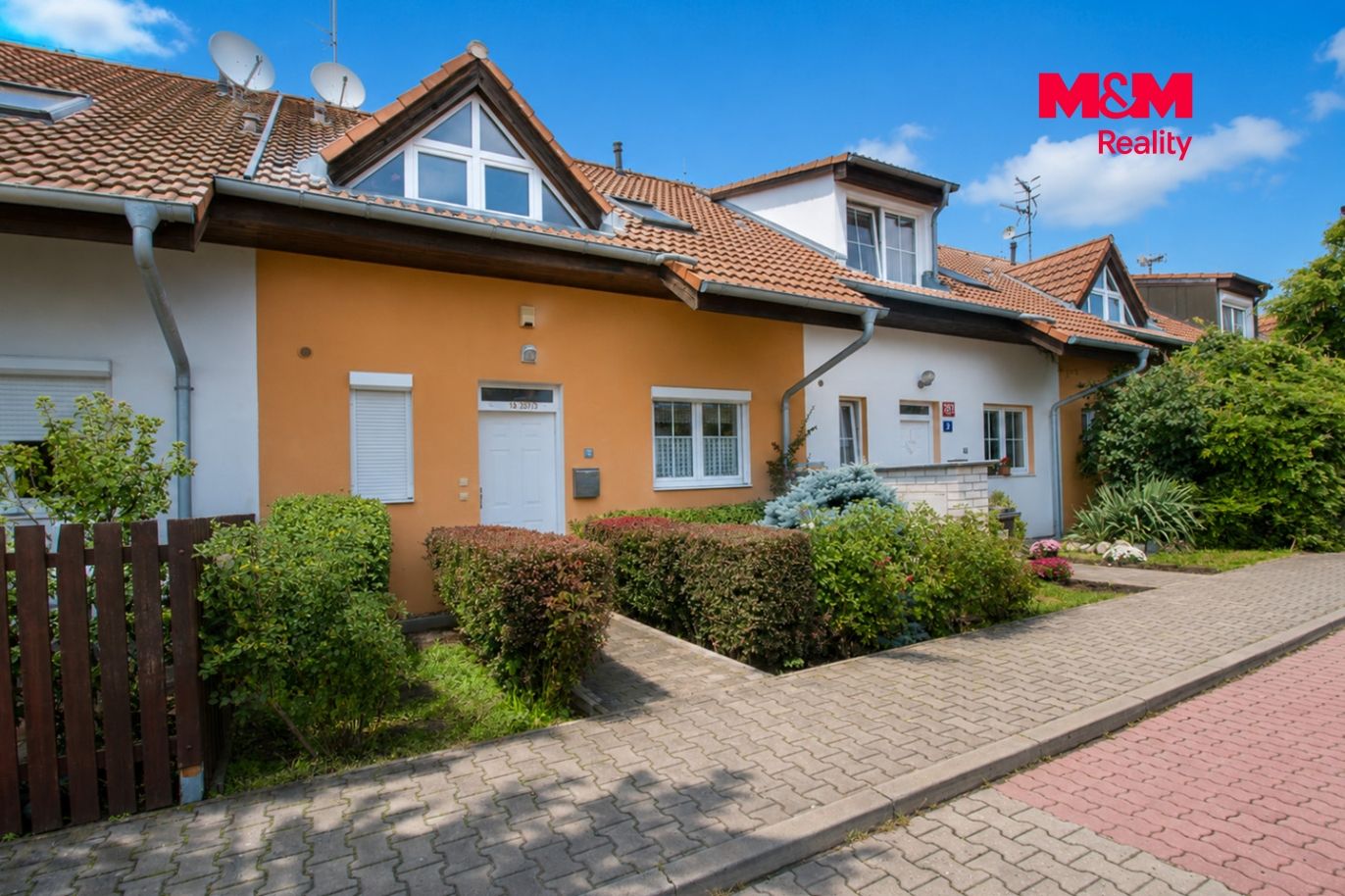 Dům