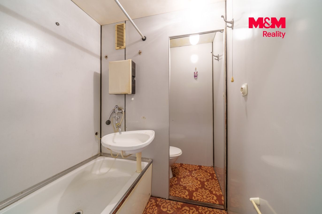 Prodej bytu 1+1, DV, 38 m², Chomutov, ul. Palackého