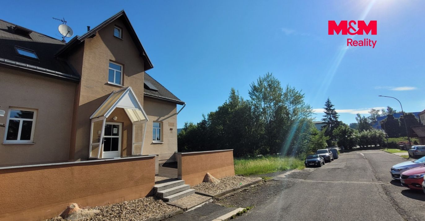 Dům