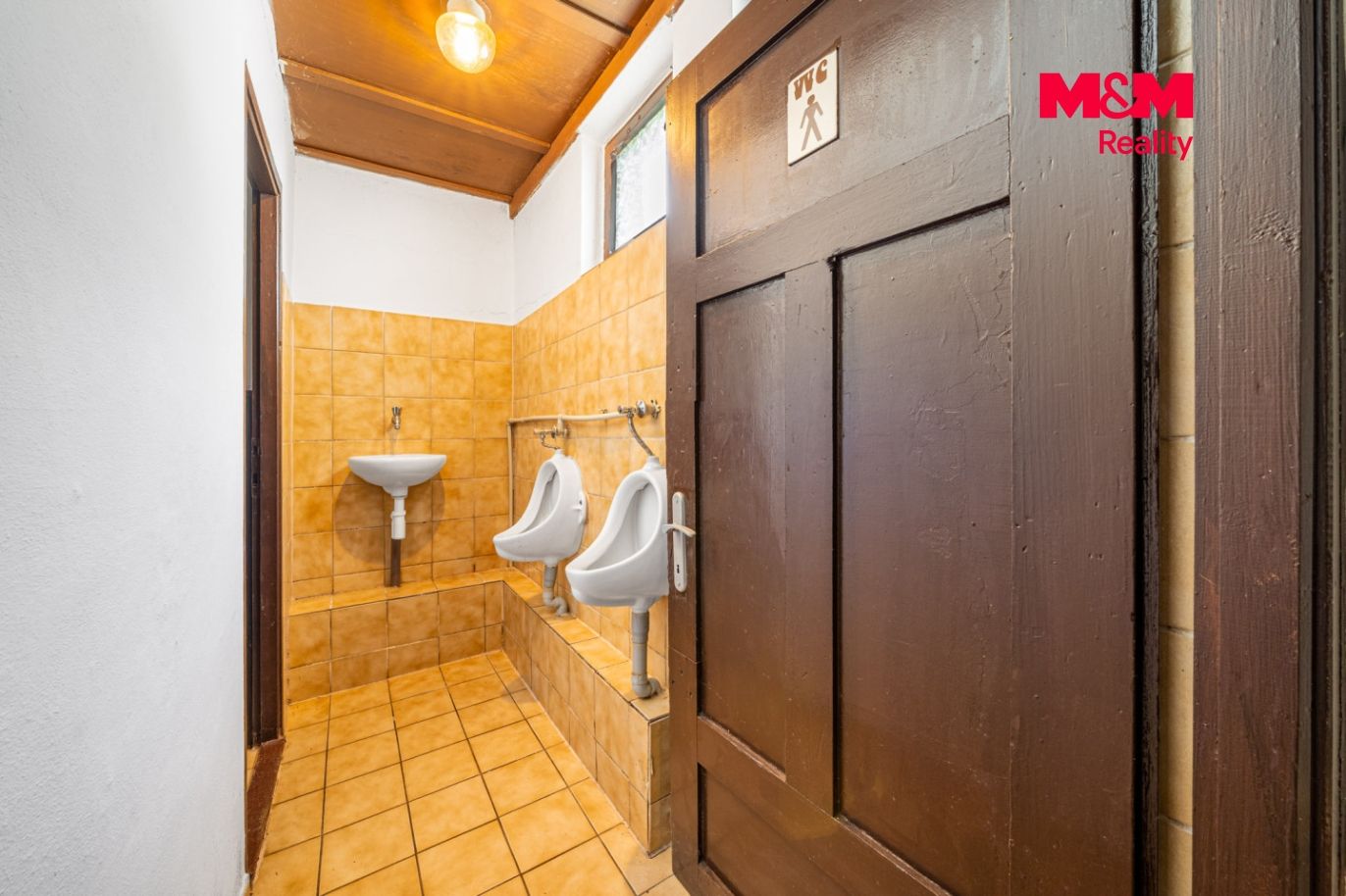 Pronájem rekreačního areálu- kemp, 795 m², Mezirolí