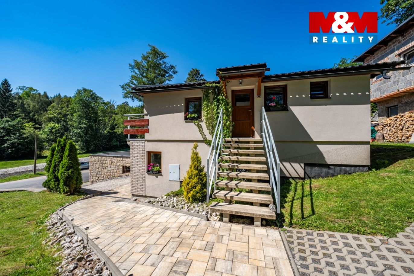Venkovní vstup do bytu 2+kk 108 m² 