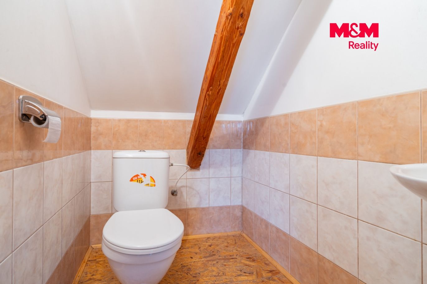WC v podkroví