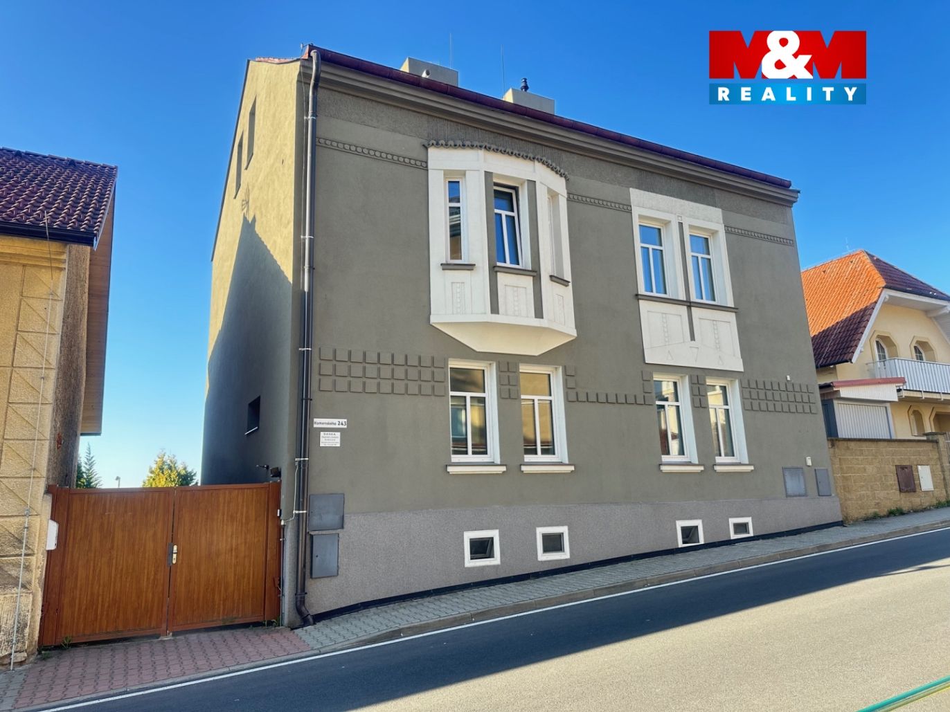 Pohled z ulice