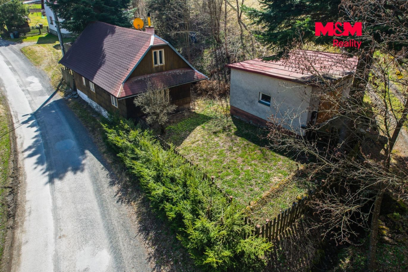 web_011_20260407_MM_Reality_chata_Male_Karlovice.jpg