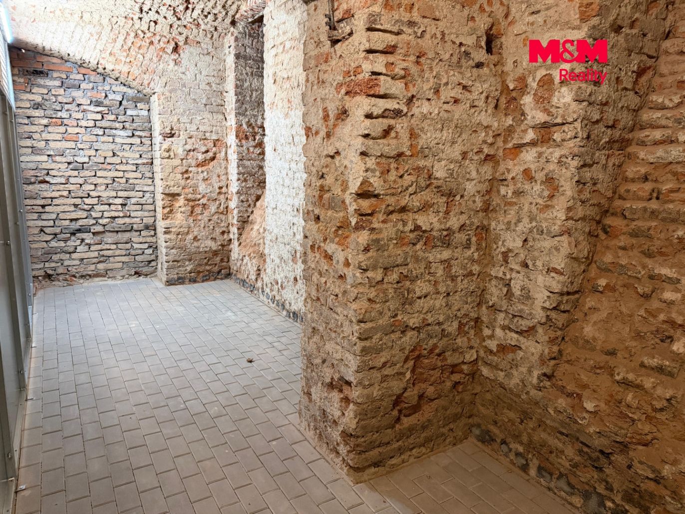 PHOTO-2025-11-20-17-20-07 16.jpg