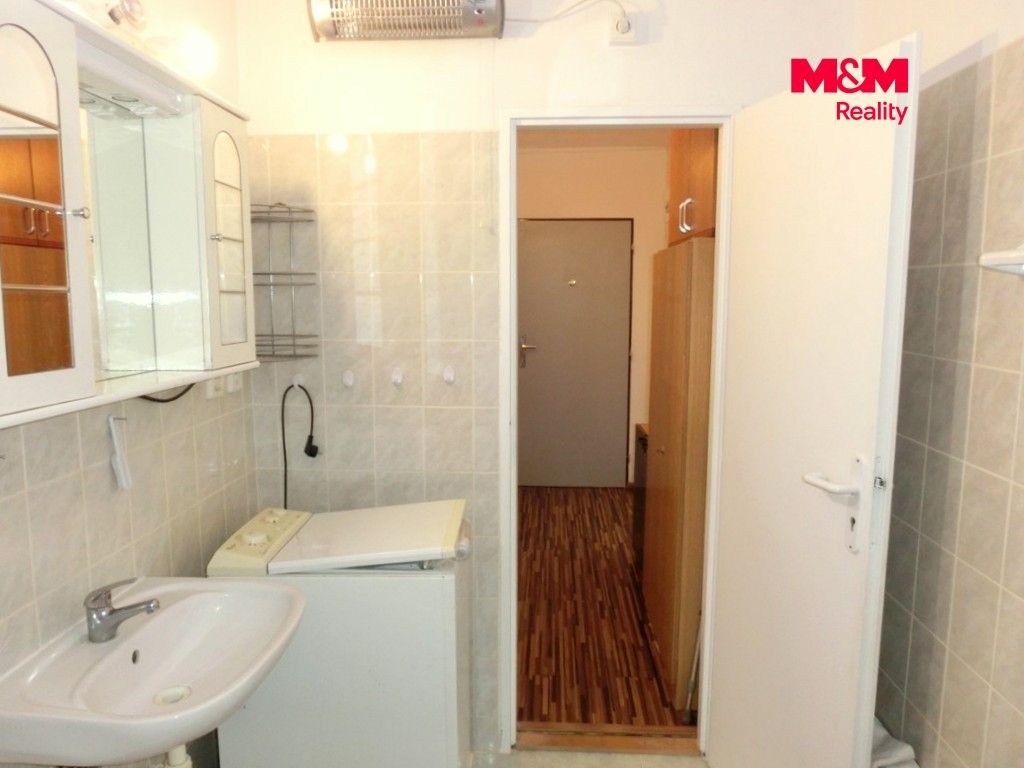 CIMG2700 E.jpg