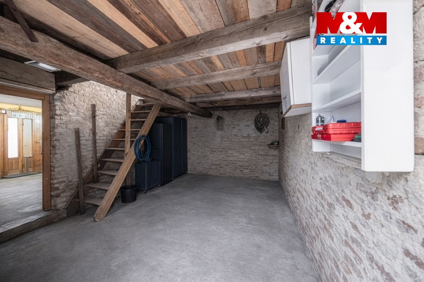 garáž