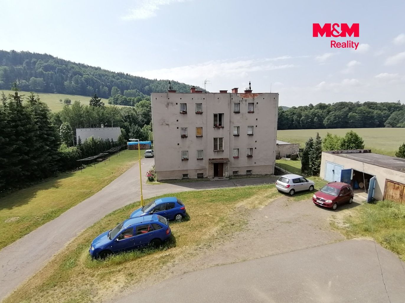 Dům