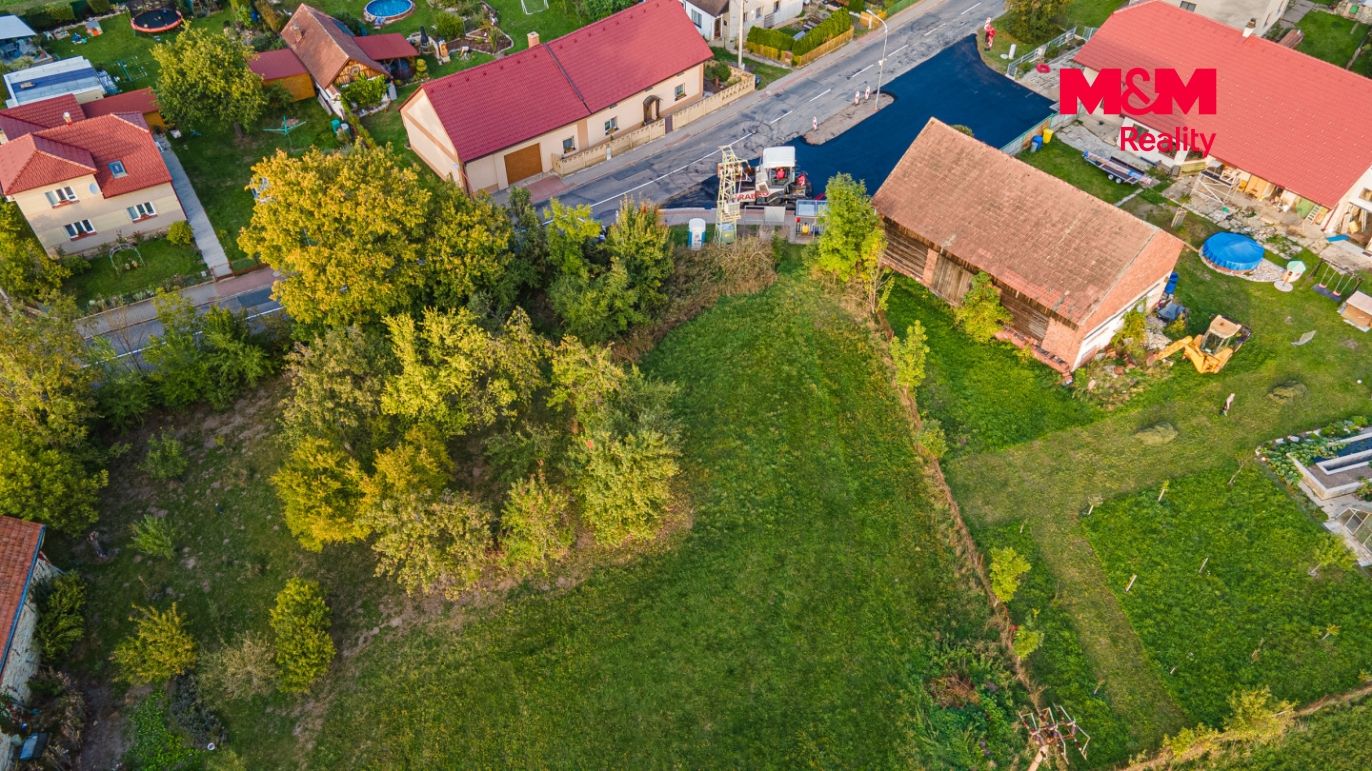 Pozemek Rzy-2.jpg