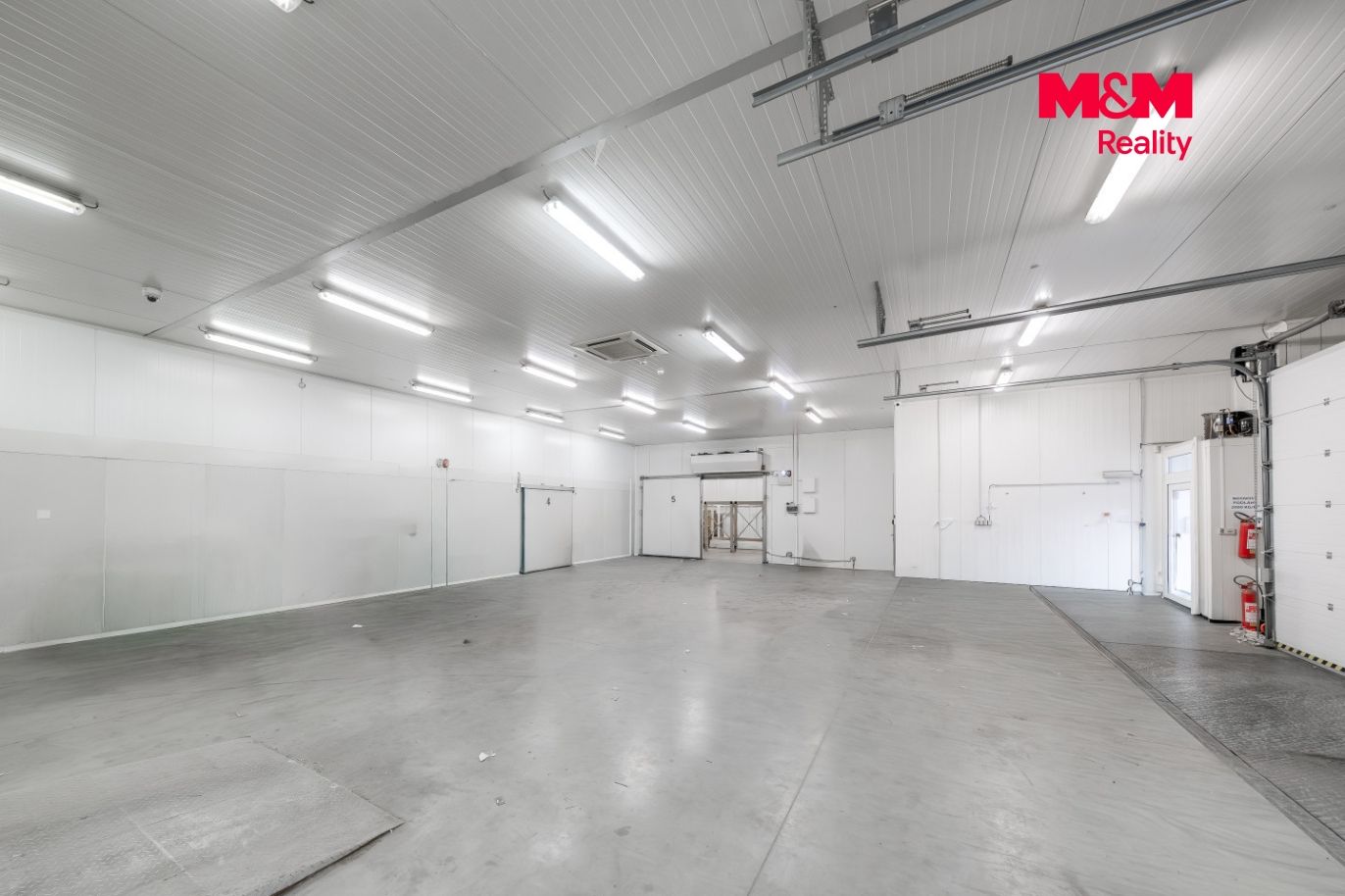 Pronájem obchodního objektu, Baška(Frýdek-Místek) 1300 m²