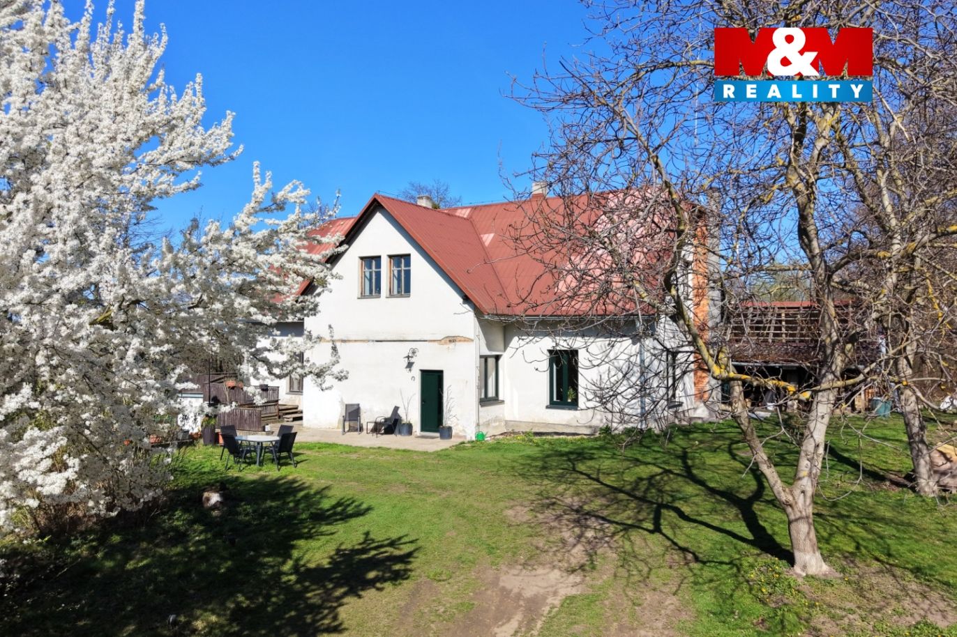 dům