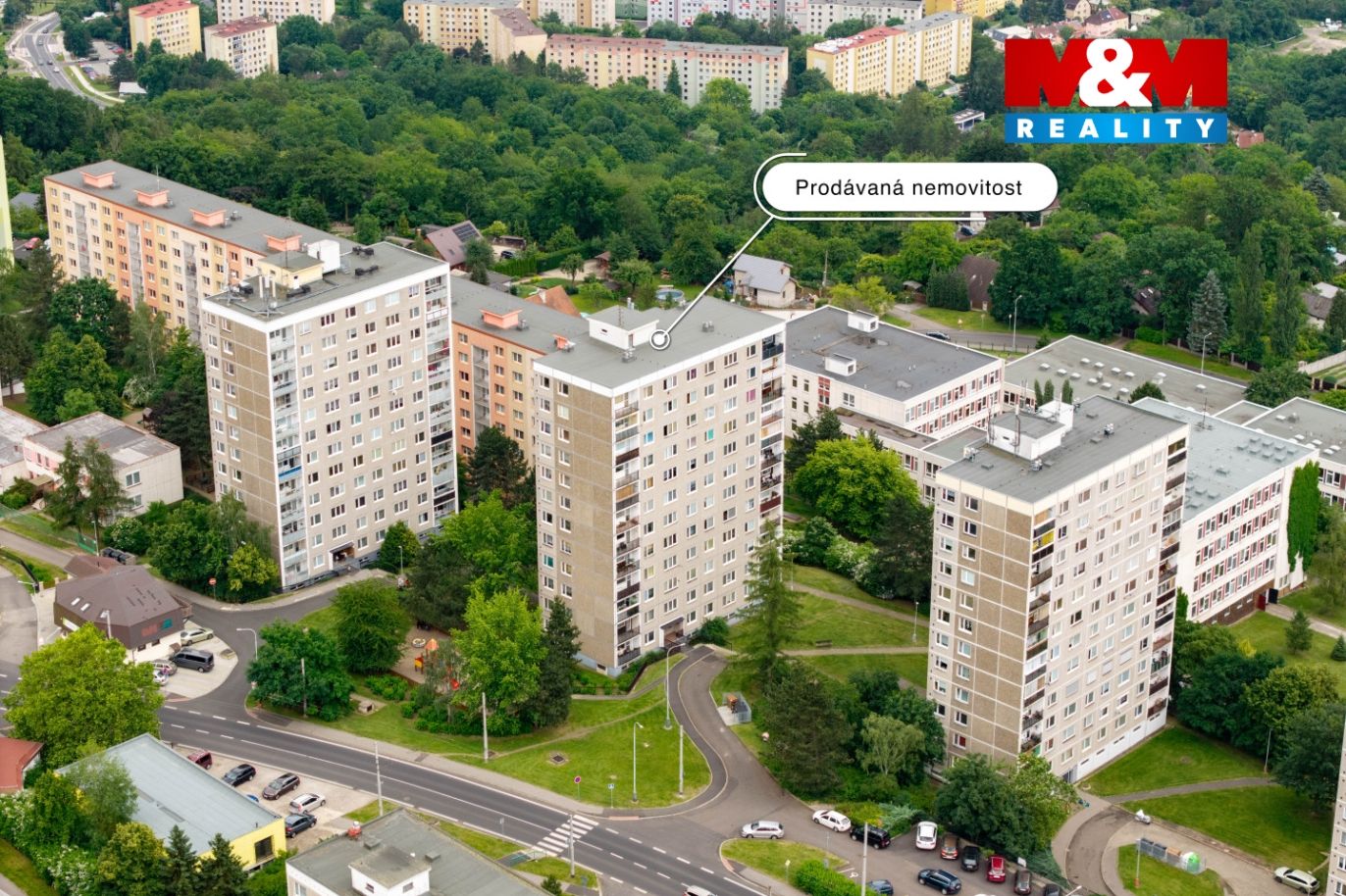 Pohled na dům a okolí