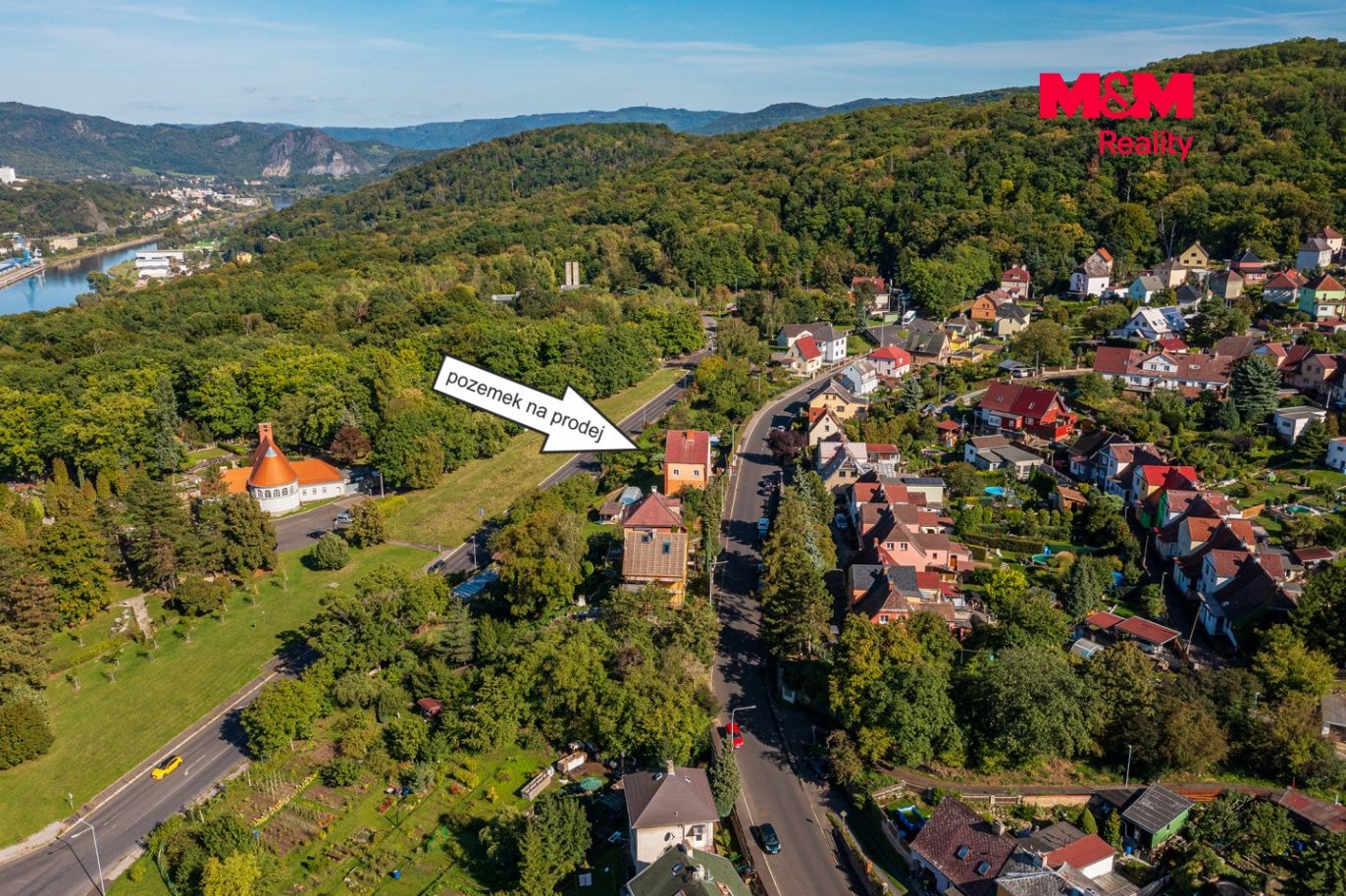 pohled na pozemek