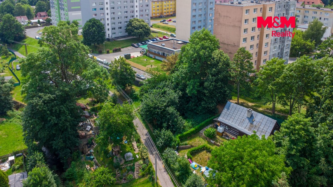 pohled na pozemek