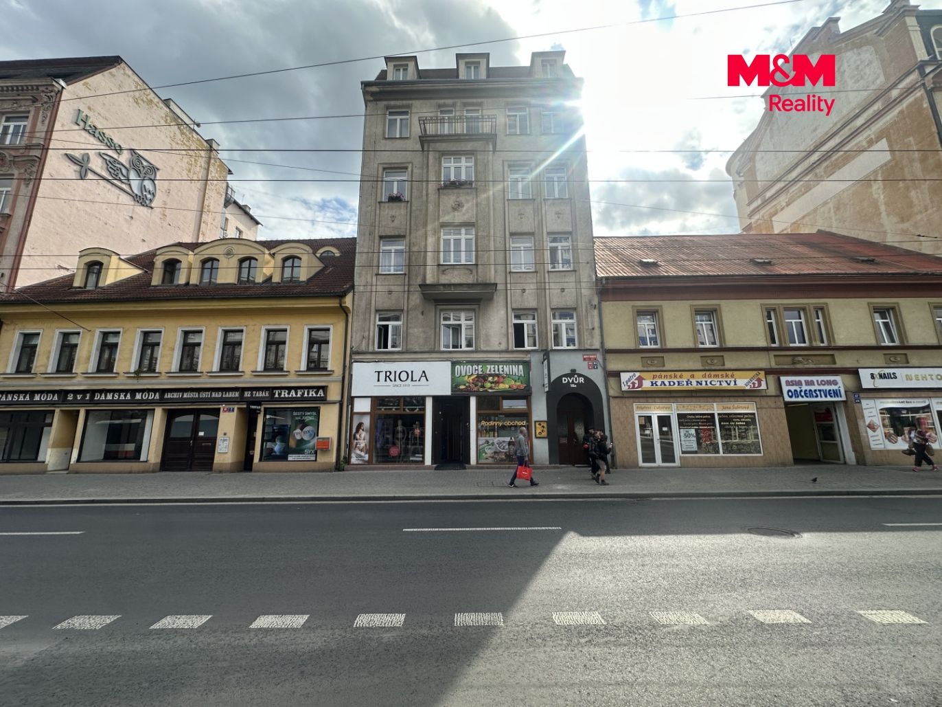 Dům