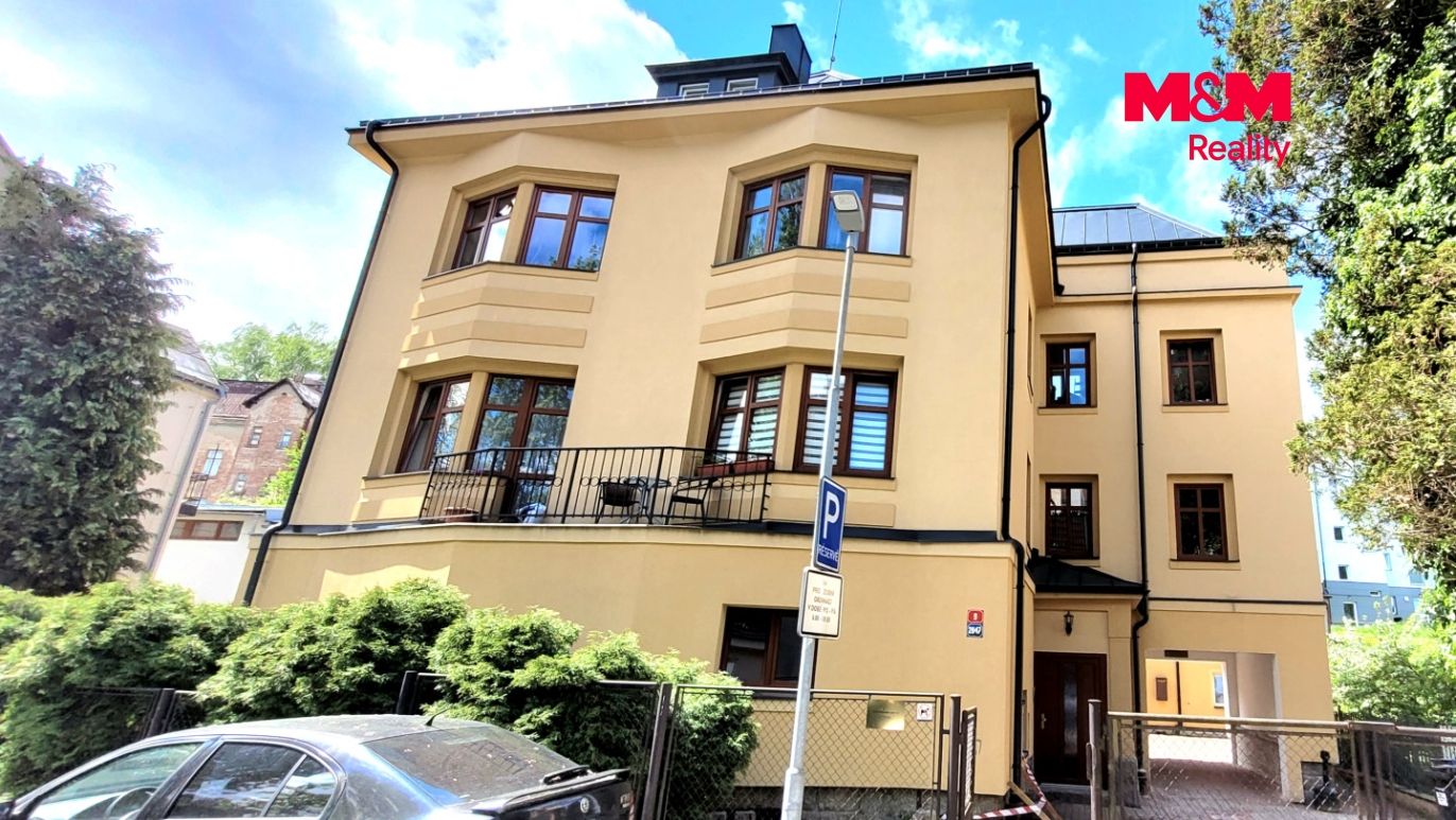 Dům