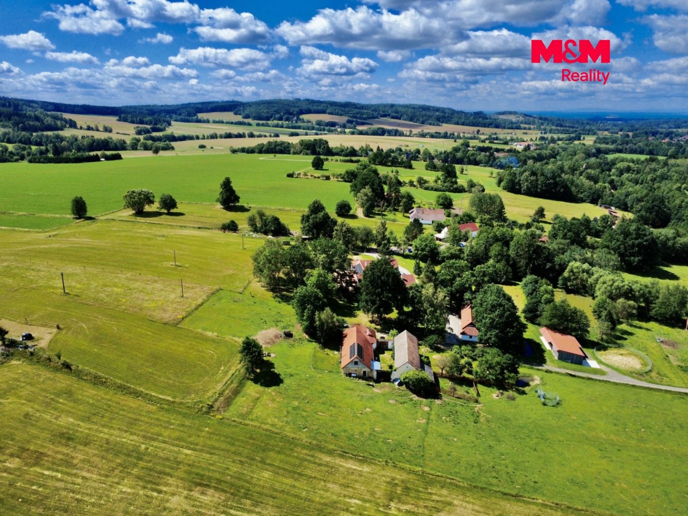 Prodej zemědělské usedlosti s pozemky 37992 m², Světce
