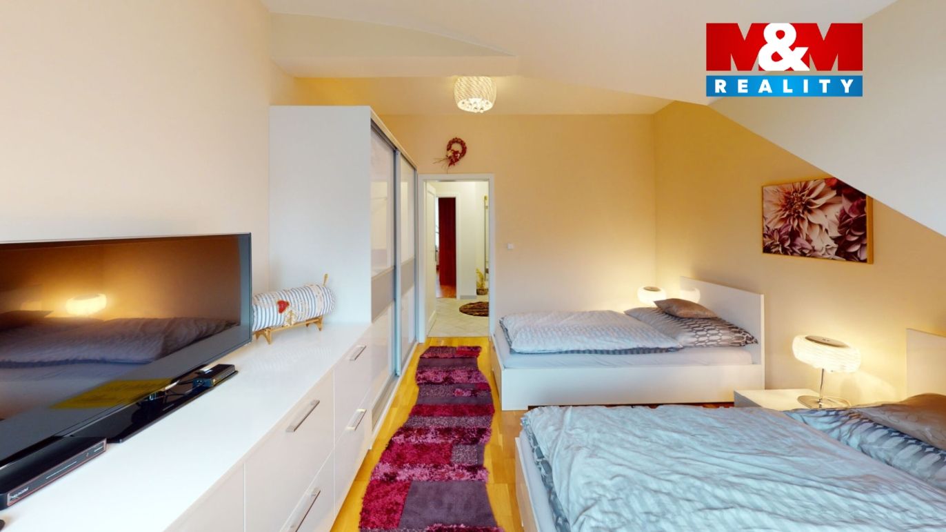 Byt-3kk-111m2-Moravska-Karlovy-Vary-Bedroom3-scaled.jpg