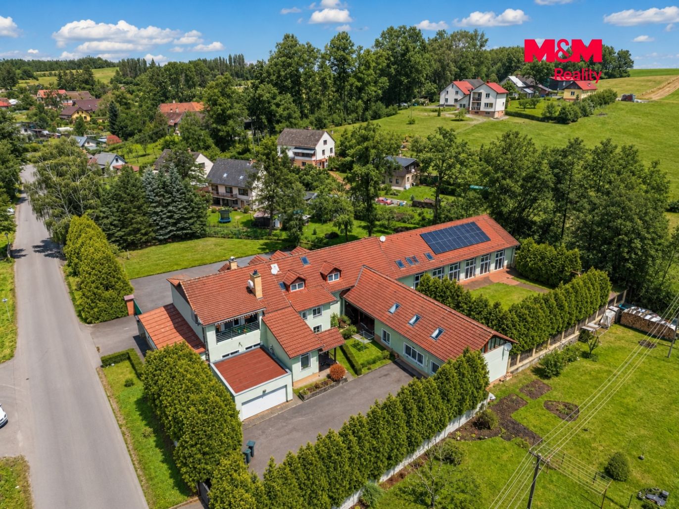 Dům
