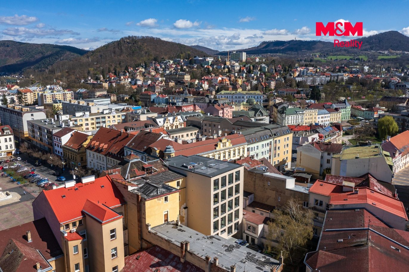 Masarykovo na╠üme╠îsti╠ü - 2 podlaz╠îi╠ü - 1+kk_2.jpg