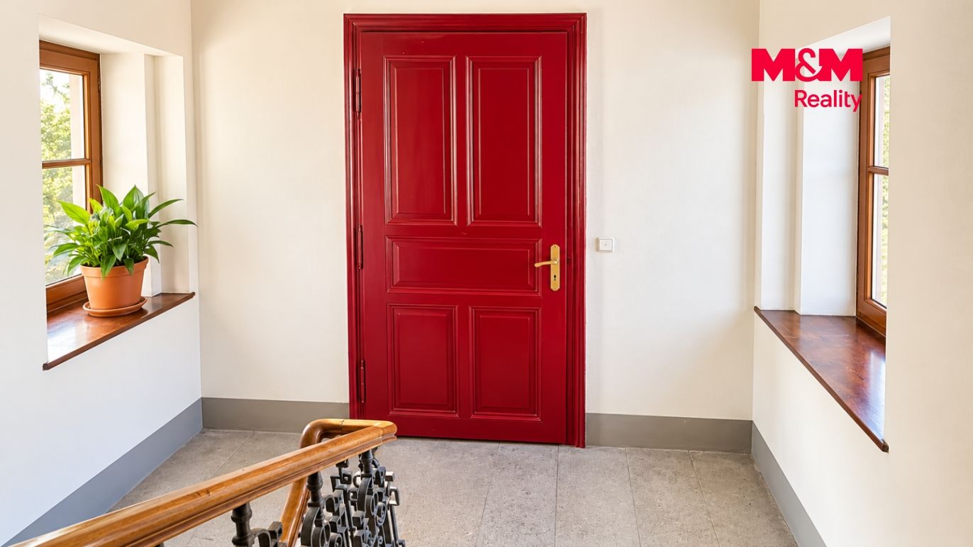 Odkládací prostor v mezipatře