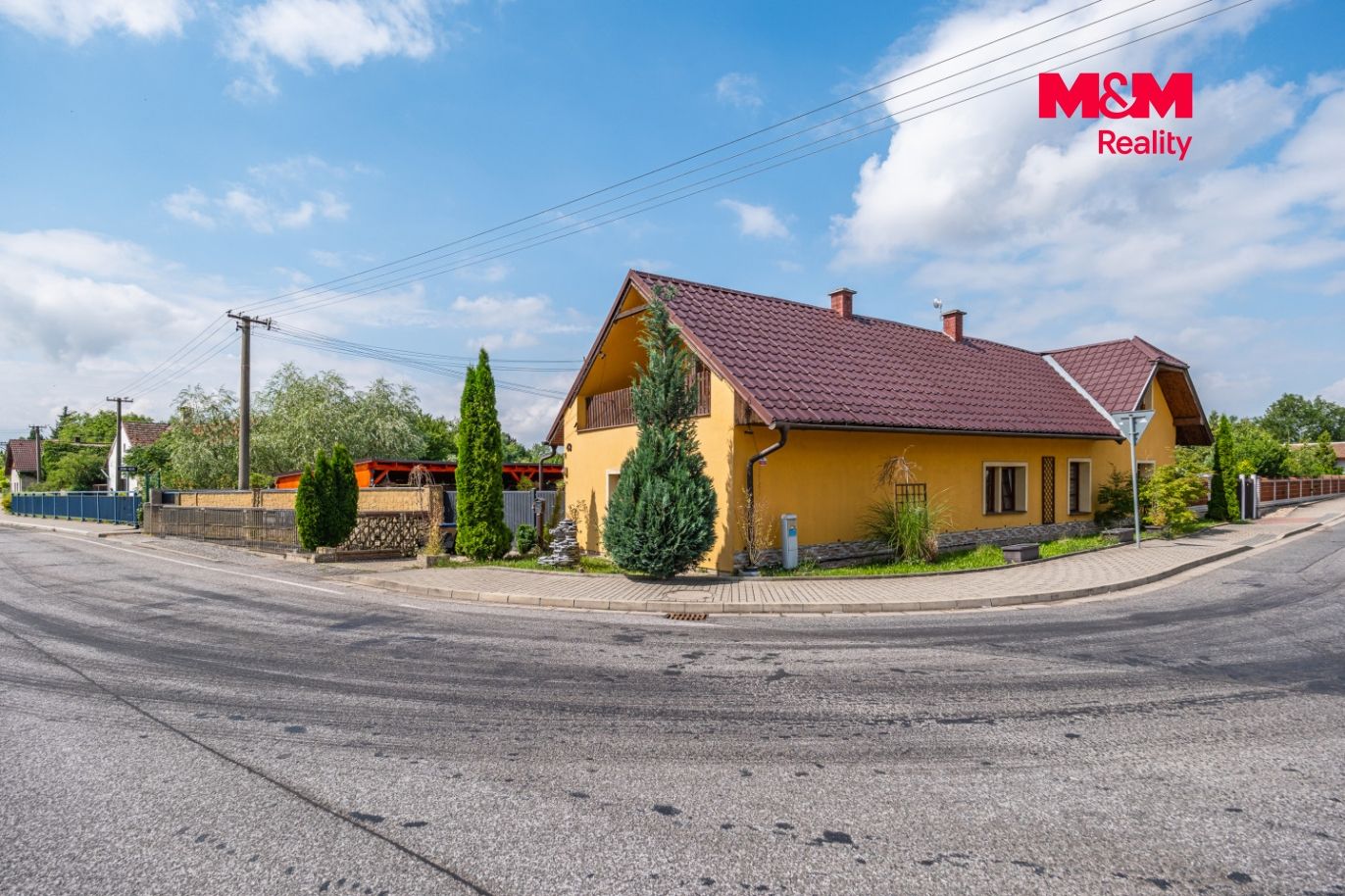 Dům
