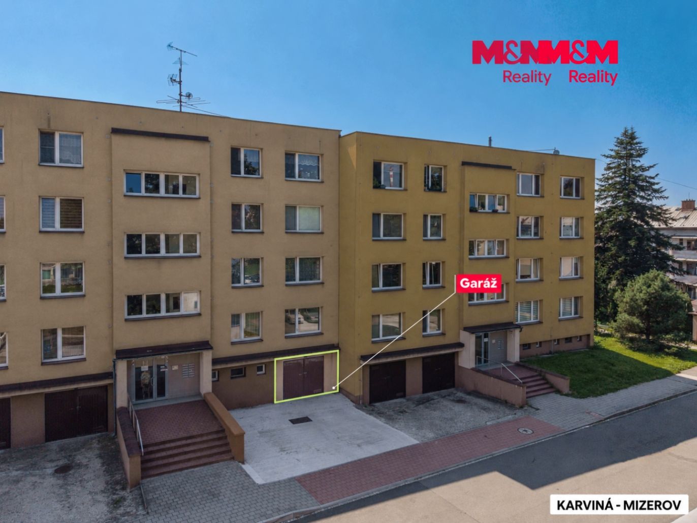 zvýrazněná garáž