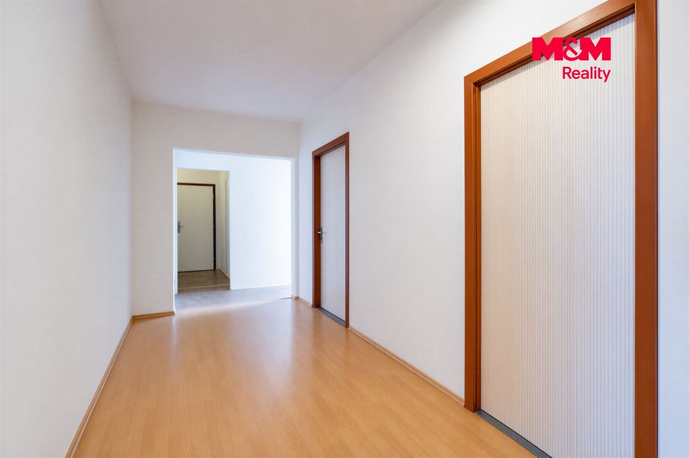 unsorted-hallway-hd-16015b2b.jpg