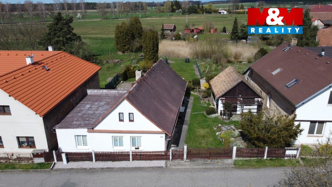 rodinný dům s pozemkem