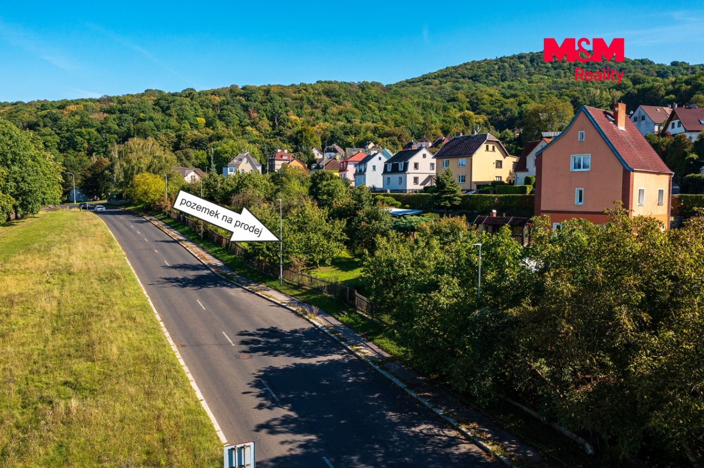 pohled na pozemek