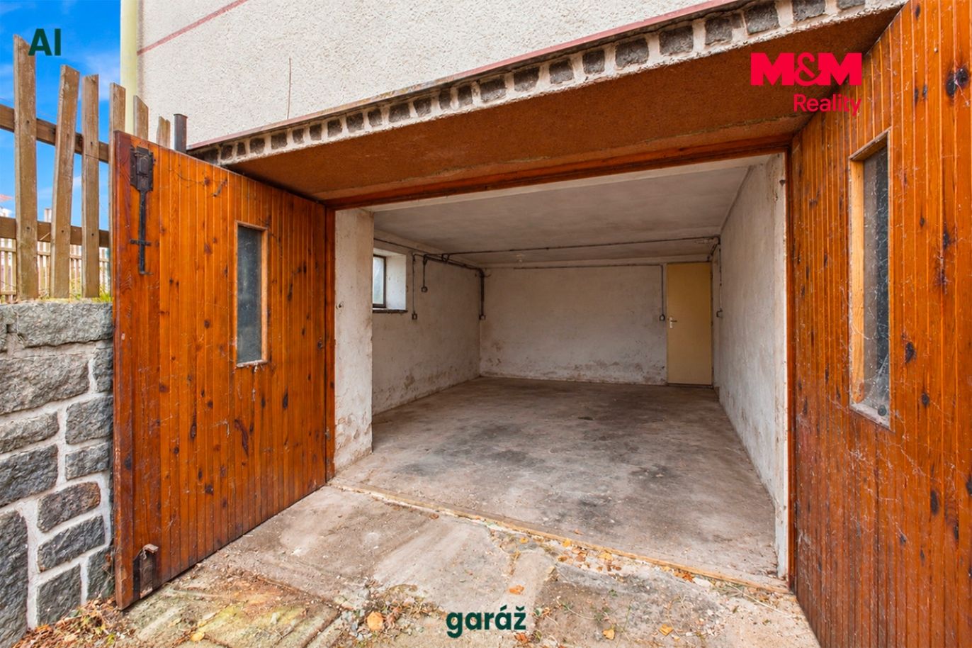Realitní fotografie - Skřivaň - Martin Přibyl - 20 - AI - text.jpg