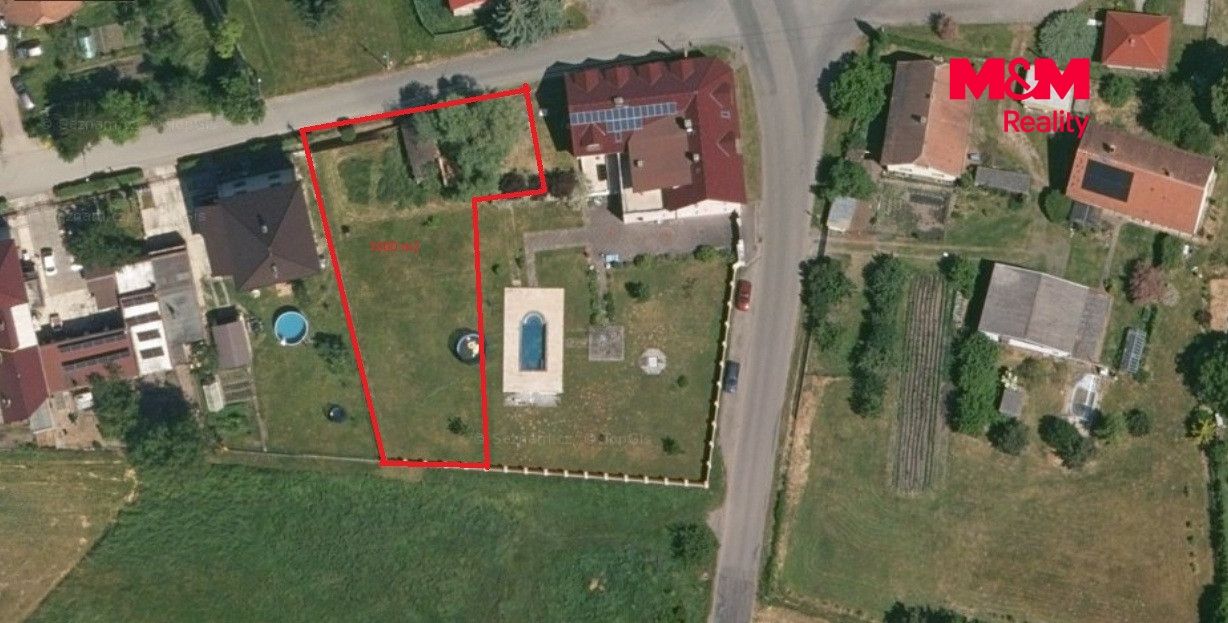 zahrada 1000 m2.jpg