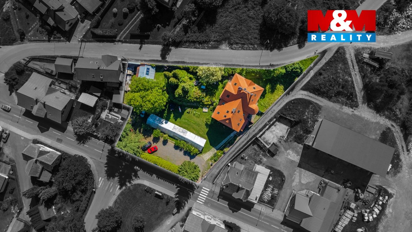 vila a vyznačený pozemek