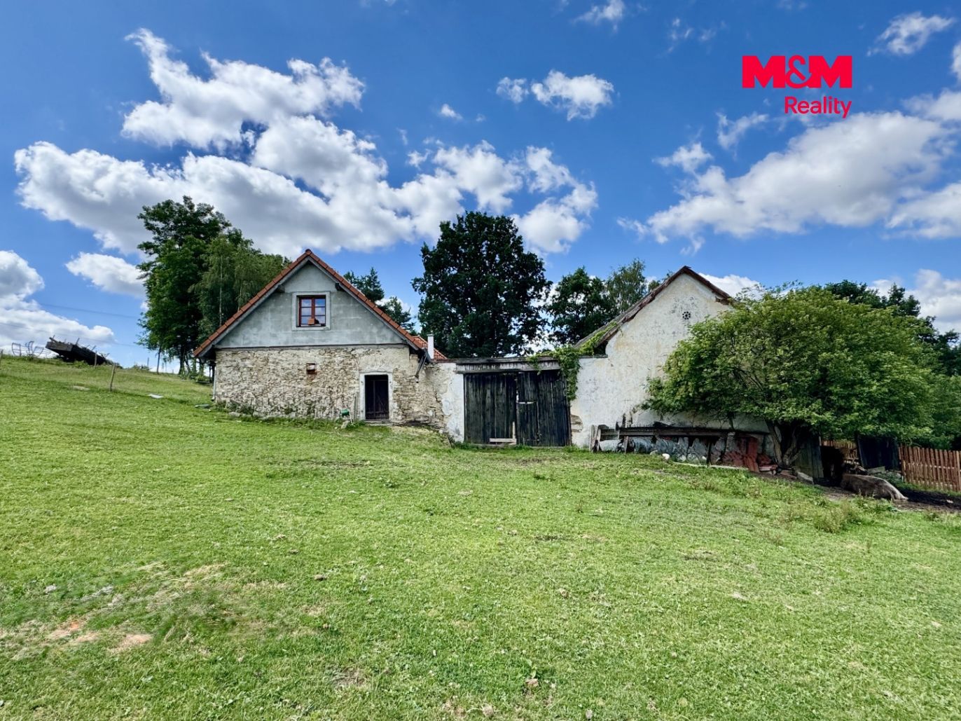 Prodej zemědělské usedlosti s pozemky 37992 m², Světce