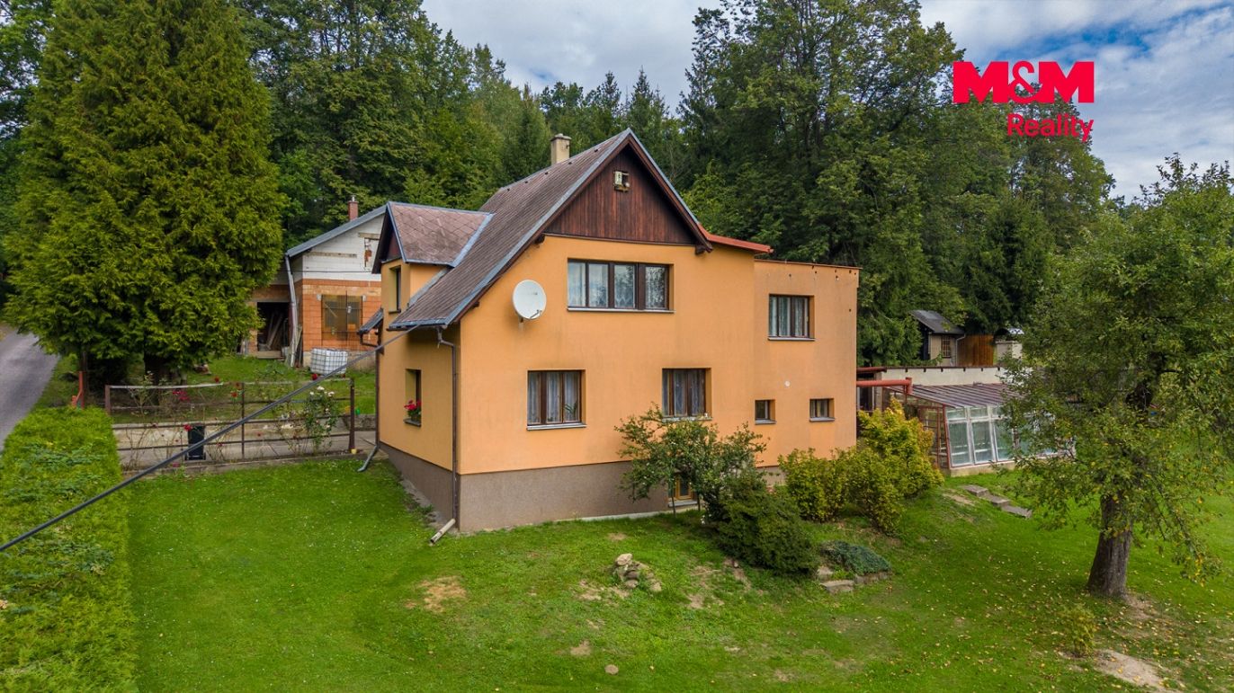 Dům, detajl se záhrady