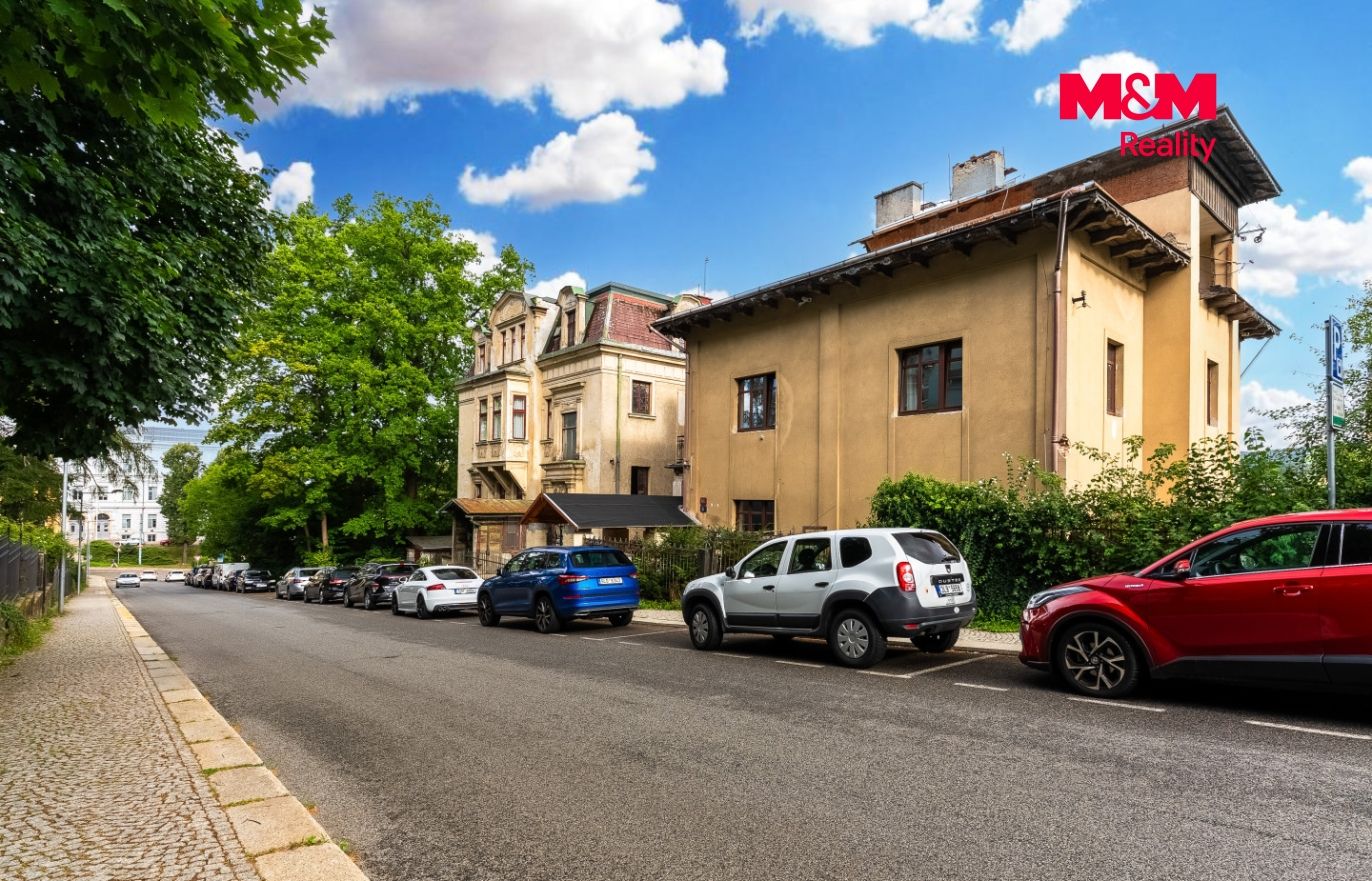 dům