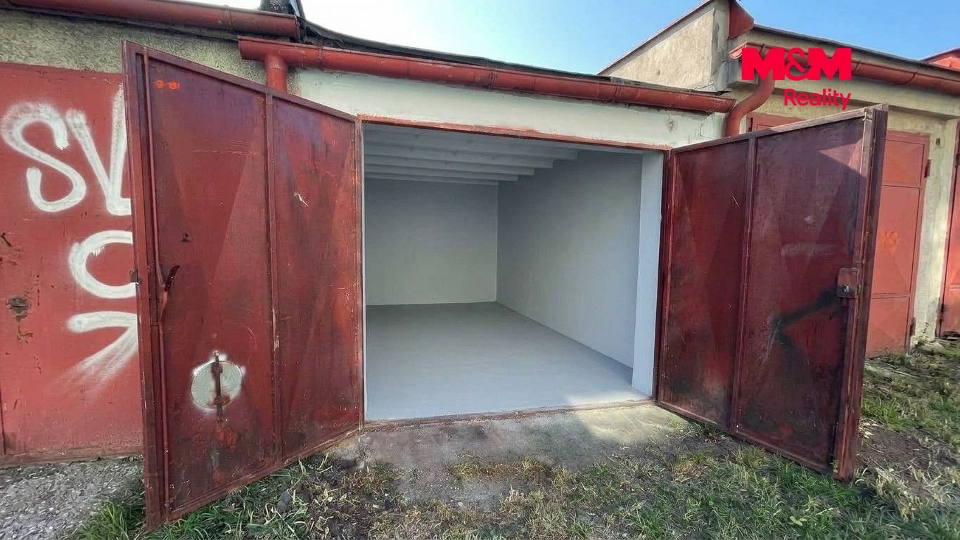 prostor po vyklizení a výmalbě