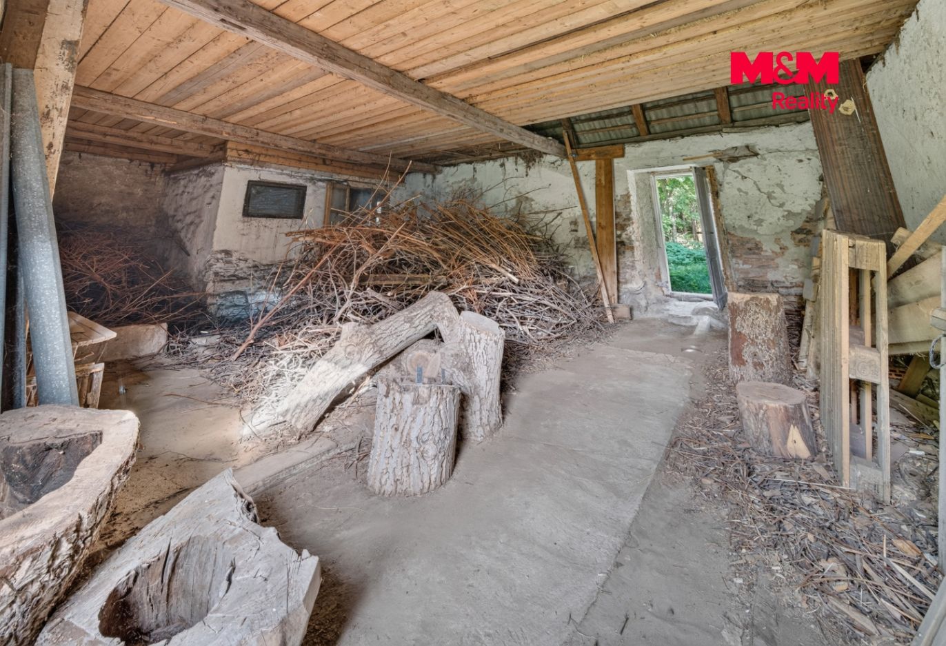 Barák Černovice-05.jpg