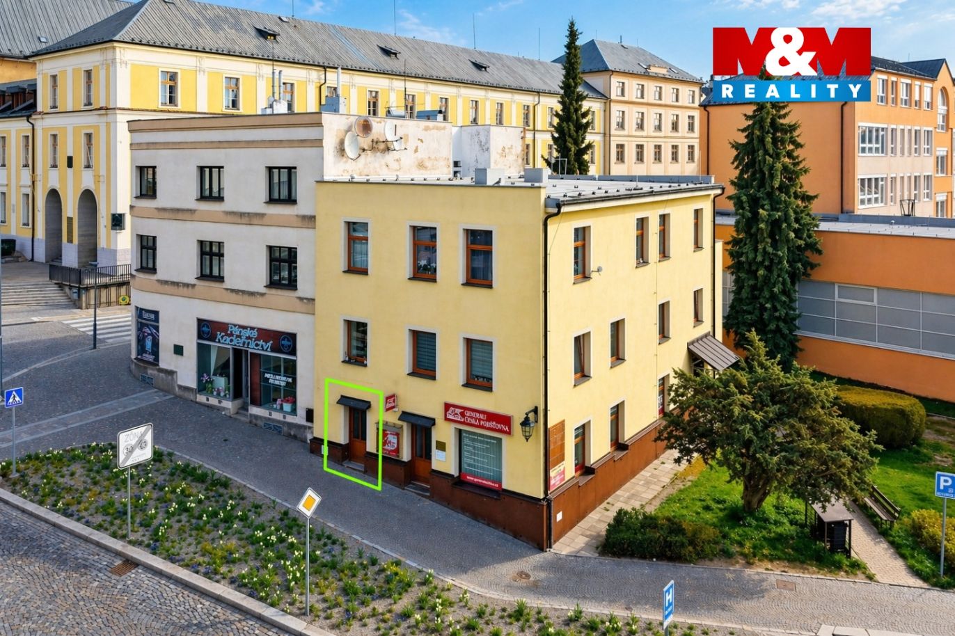 Dům a okolí