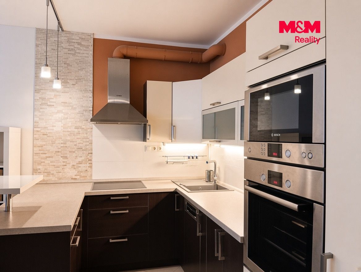954357 - Pronájem bytu 2+kk, 49 m², Praha, ul. Makedonská4.jpg