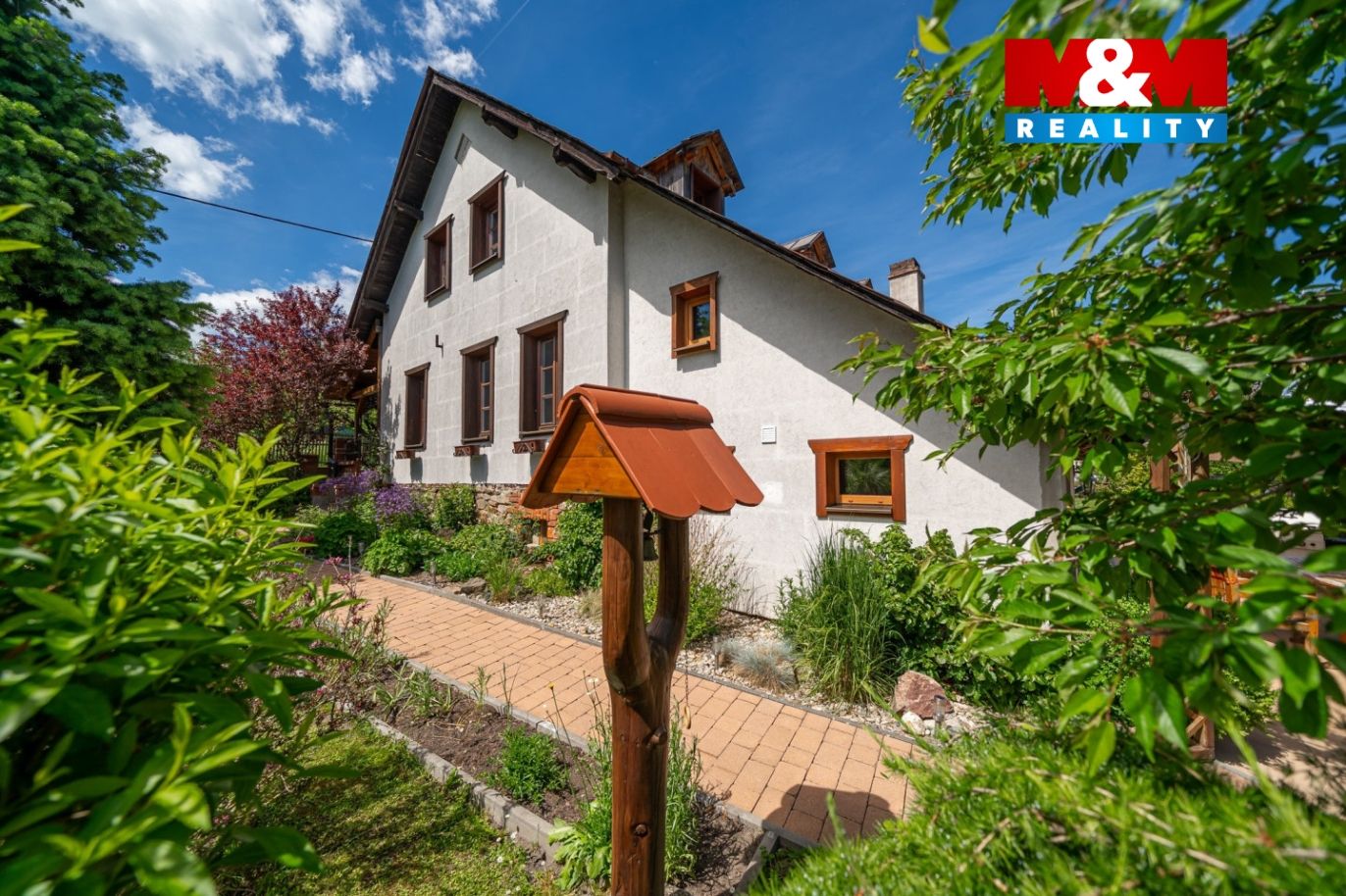 RD Mlynicky Dvur reels.jpg