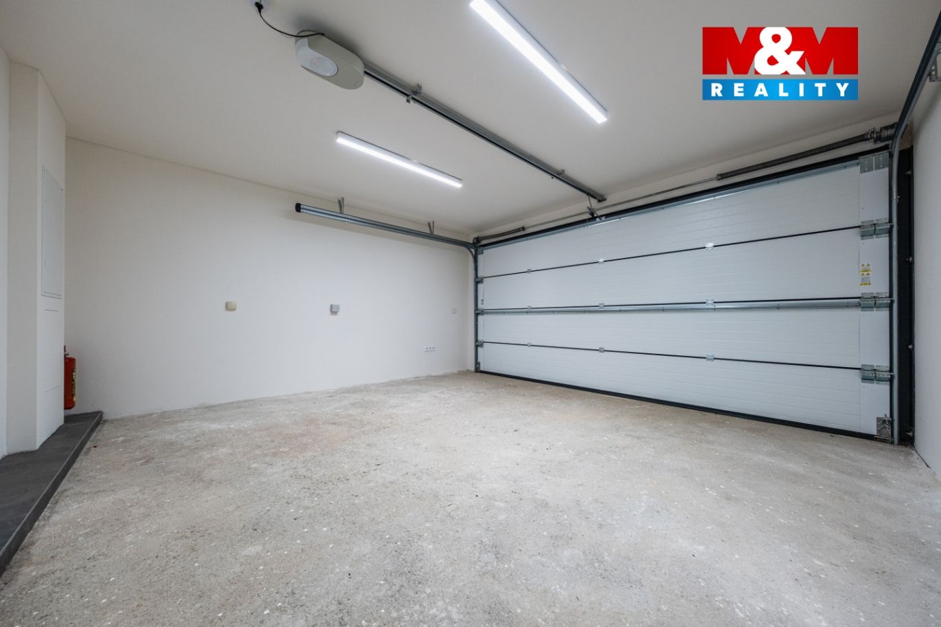 940723 - Prodej rodinného domu, 210 m², Velké Popovice