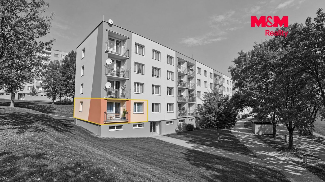 POHLED PRED 1 vyznaceny čb.jpg