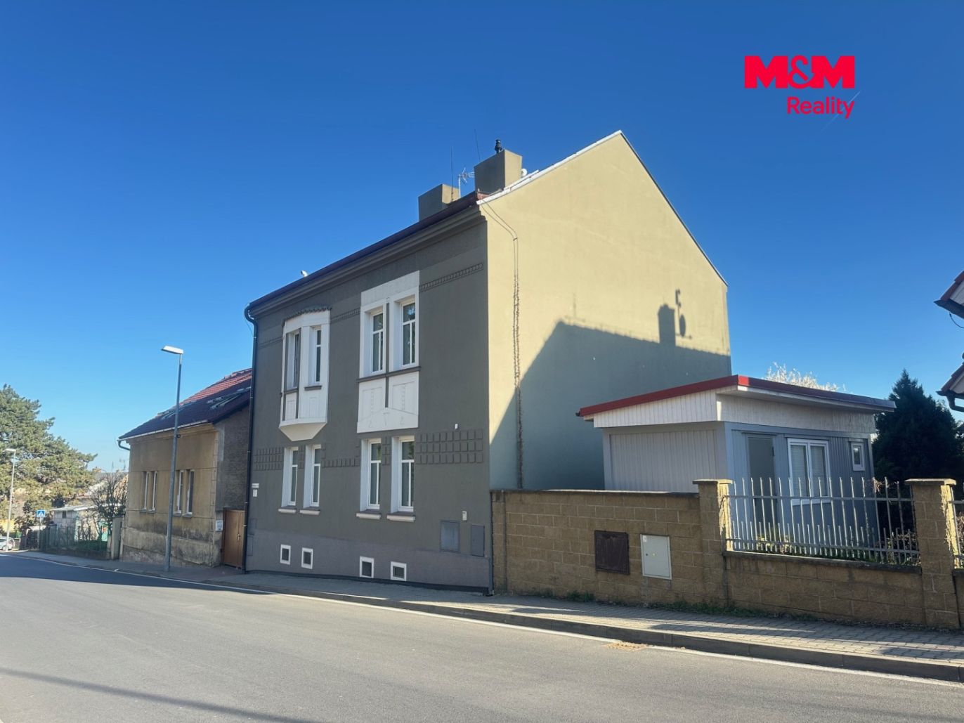 Pohled z ulice